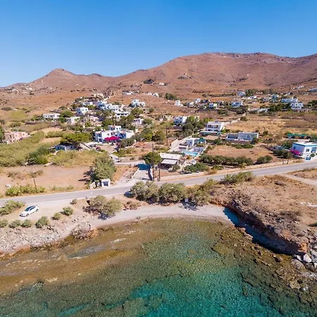 Flora's And Pool In Syros Villa Liaropa