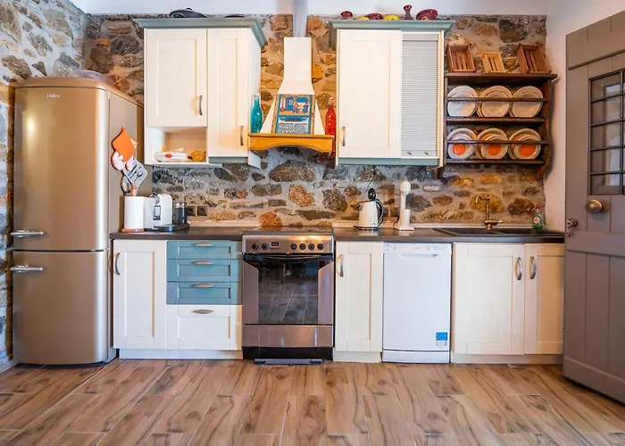 Flora's And Pool In Syros * Liaropa