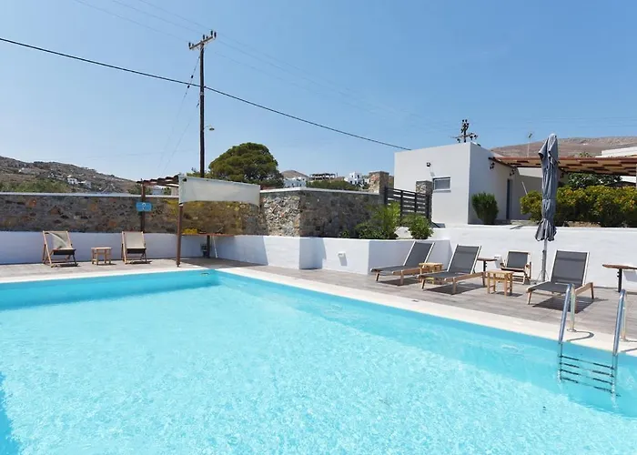 וילה Flora's And Pool In Syros